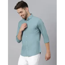 Men Slim Fit Solid Spread Collar Casual Shirt
